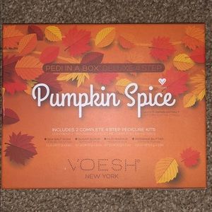 Pumpkin spice pedi in a box by voesh